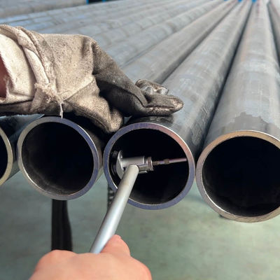 4130 Chromoly Oil Well Drilling Pipe με απρόσκοπτη κατασκευή και συμμόρφωση με το API 5D για σωλήνες ανθρακούχου χάλυβα και σωλήνες ράβδων γεώτρησης